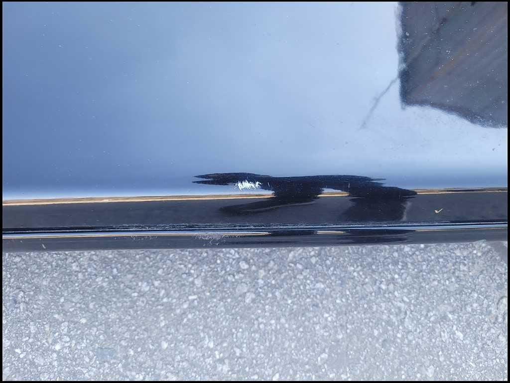 44128105