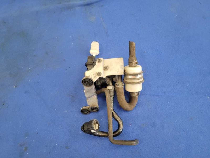 2014 Audi R8 V10 Coupe Fuel Vapor Charcoal Canister Leak Diagnosis Pump 2136 - The Parts Farm