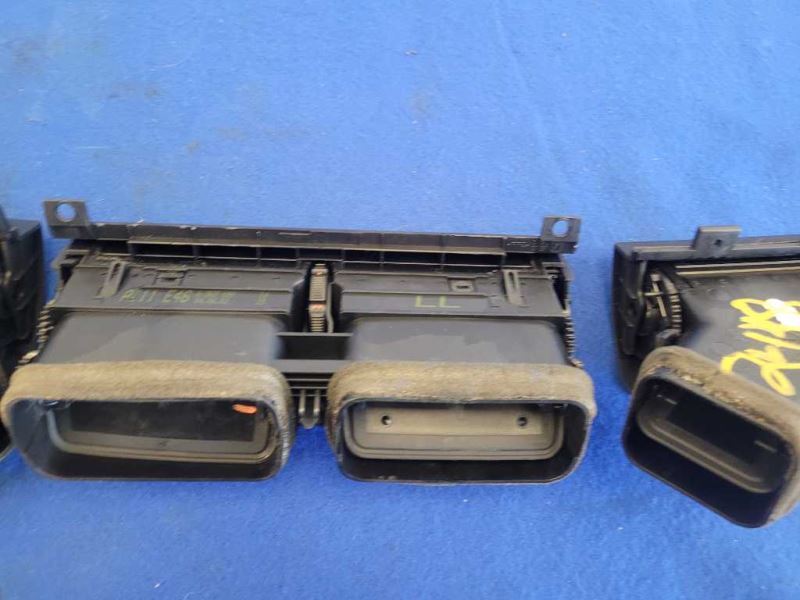 2001-2006 BMW M3 Convertible Air Vents Front Dash Duct HVAC 2448 - The Parts Farm