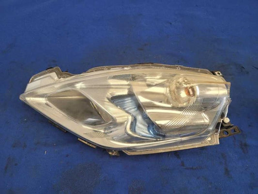 2011-2012 Nissan Leaf Driver Left Front Headlight Lamp *Broke Tabs* 1856