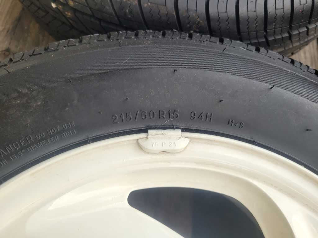 1990 Ford Mustang ASC Mclaren Convertible Set Wheels 15x7 White Paint Tire 2603 - The Parts Farm