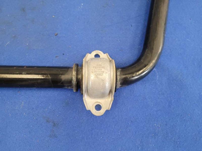2014 Audi R8 V10 Coupe Front Sway Bar Stabilizer Suspension 2136 - The Parts Farm