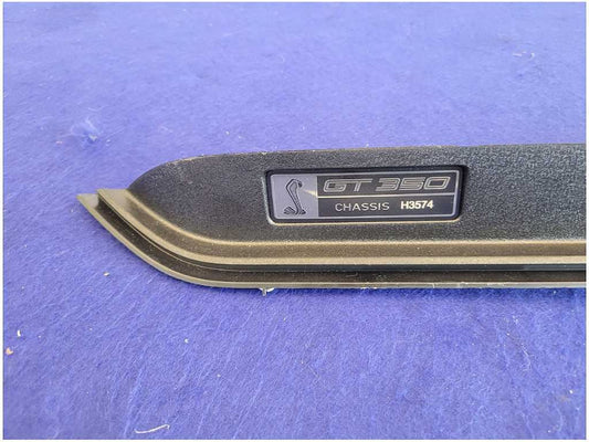 2017 Ford Mustang Shelby GT350 5.2L Passenger Dash Plaque Emblem Trim 2737