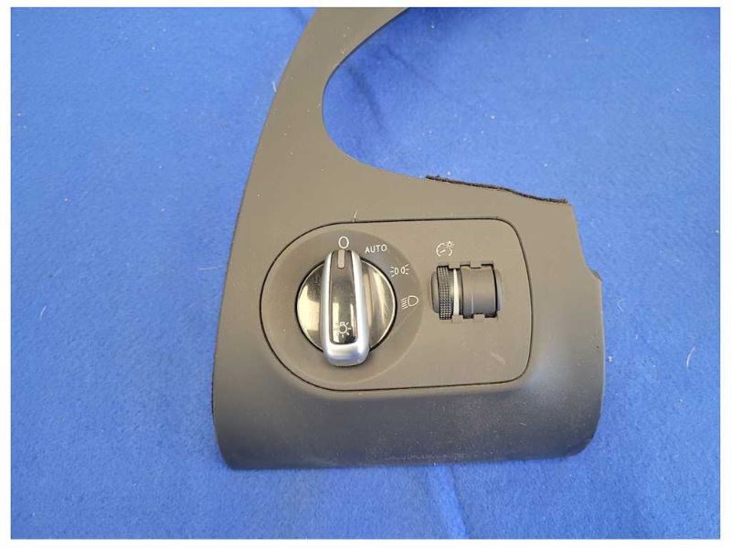2014 Audi R8 V10 Coupe Headlight Switch Panel Surround 2136 - The Parts Farm