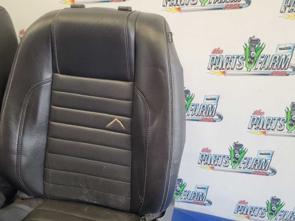2010-2012 Ford Mustang GT Set Coupe Seats Front Back Leather *Ripped* 2653 - The Parts Farm