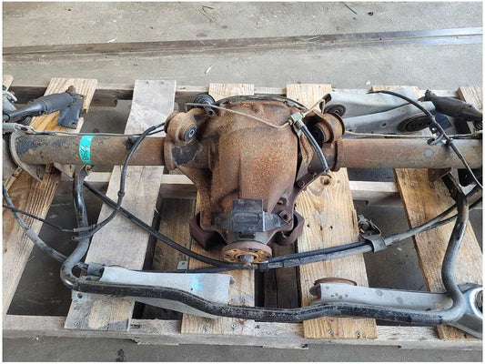 1994-1995 Ford Mustang GT 3.27 Gear 8.8 Axle Housing Differential Solid 2724