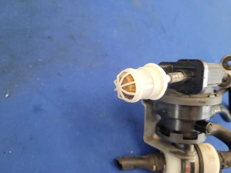 2014 Audi R8 V10 Coupe Fuel Vapor Charcoal Canister Leak Diagnosis Pump 2136 - The Parts Farm