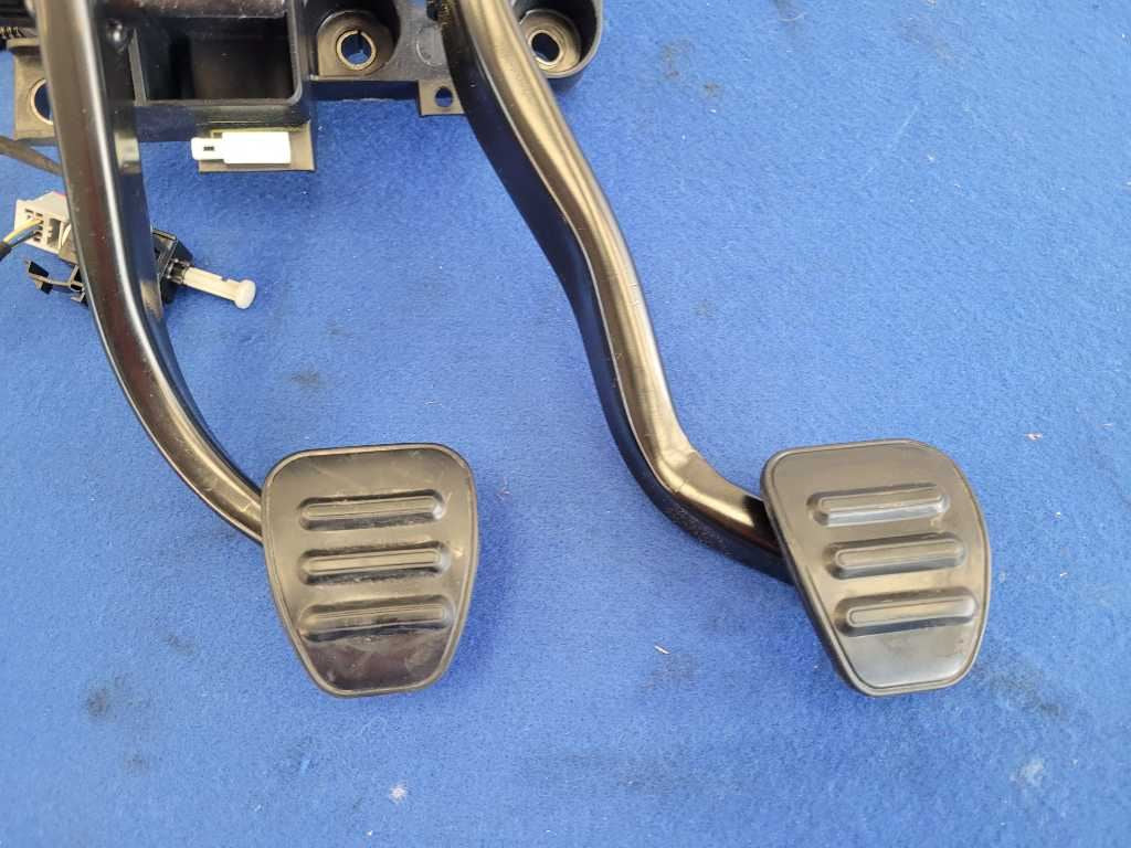 2018-2023 Ford Mustang GT S550 Pedal Cage Clutch Manual Transmission M/T 2644 - The Parts Farm