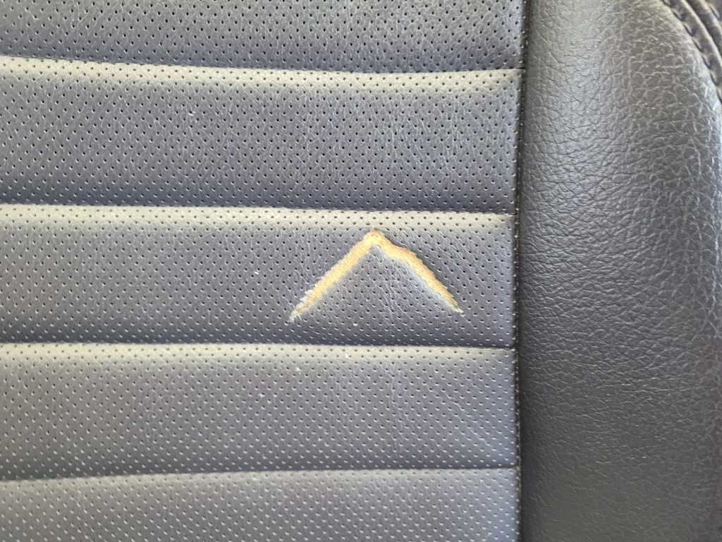 2010-2012 Ford Mustang GT Set Coupe Seats Front Back Leather *Ripped* 2653 - The Parts Farm
