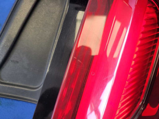 2015-2017 Ford Mustang GT S550 Passenger Right RH Taillight Lamp Brake Lens 2669