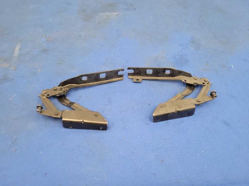 2014 Audi R8 V10 Coupe Pair Hood Hinge Pair Trunk Back 2136 - The Parts Farm