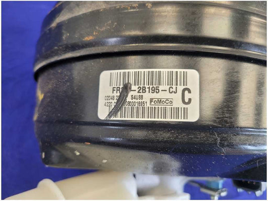 2015-2017 Ford Mustang GT S550 Power Brake Booster Master Cylinder M/T 2718