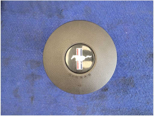 2005-2009 Ford Mustang GT Coupe Driver Front Steering Wheel Trim Column 2868