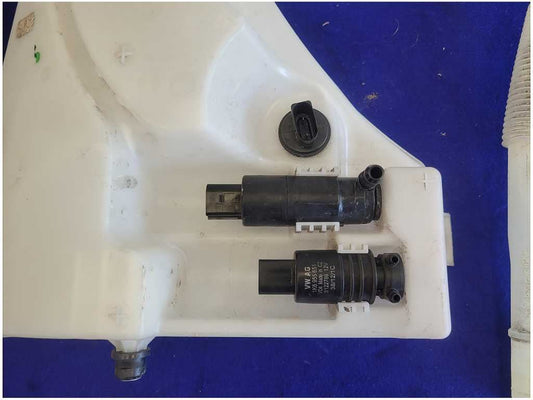 2011-2014 Porsche Cayenne Diesel Windshield Washer Reservoir Front 2465
