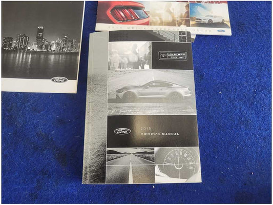 2015 Ford Mustang GT S550 Owner's Manual Booklet Pamphlet Cover Trim 2843