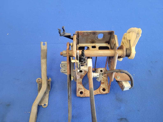 1994-1995 Ford Mustang Cobra GT Pedal Cage Manual Trans M/T Brake Clutch 2647