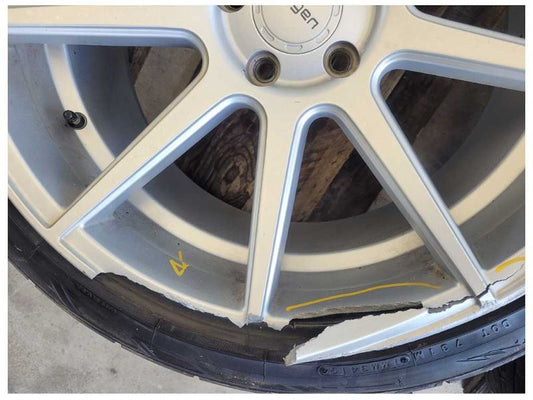 2005-2014 Ford Mustang GT Set Damaged Velgen Wheels Spoke Tire 2606