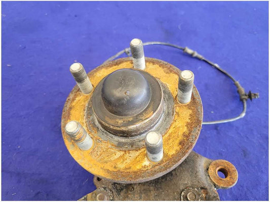 2015-2017 Ford Mustang GT S550 Driver Left Front Spindle Knuckle Hub 2750