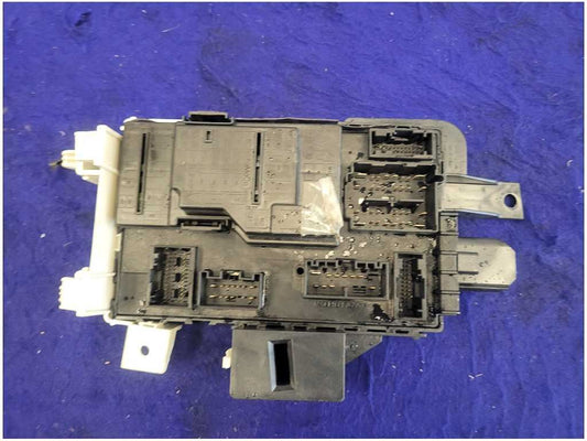 2014 Ford Mustang GT 5.0L S197 Body Control Module A/T BCM Coupe Fuse 2753