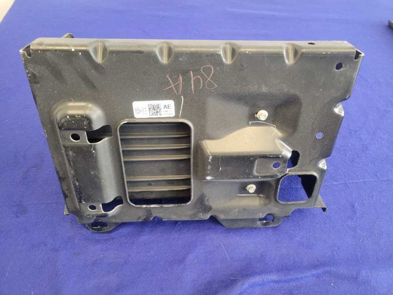 2020 Ford F250 Super Duty Pickup Truck Evaporator Canister Evap Emissions 2296 - The Parts Farm