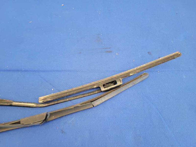 2011-2012 Nissan Leaf Front Windshield Wiper Arms Blades 1856 - The Parts Farm