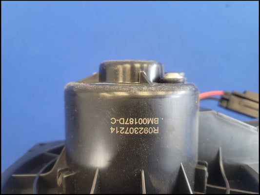 2003-2006 Chevrolet SSR Pickup Truck Front Blower Motor Fan 2687