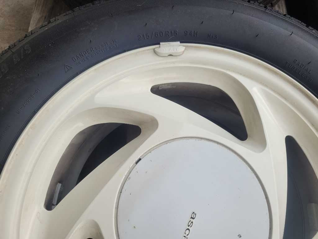 1990 Ford Mustang ASC Mclaren Convertible Set Wheels 15x7 White Paint Tire 2603 - The Parts Farm