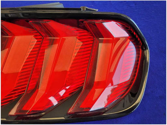 2018-2023 Ford Mustang EcoBoost GT S550 Passenger Taillight Brake Light 2734