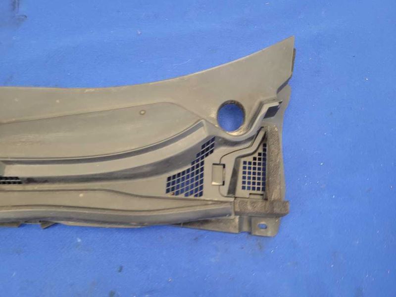 2011-2012 Nissan Leaf Cowl Panel Front Windshield Cover Trim 1856 - The Parts Farm