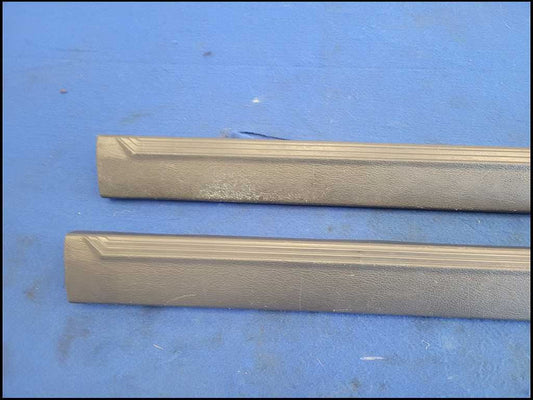 2003-2004 Ford Mustang Cobra SVT DOHC Pair Door Sill Plates Scuff Trim 2685