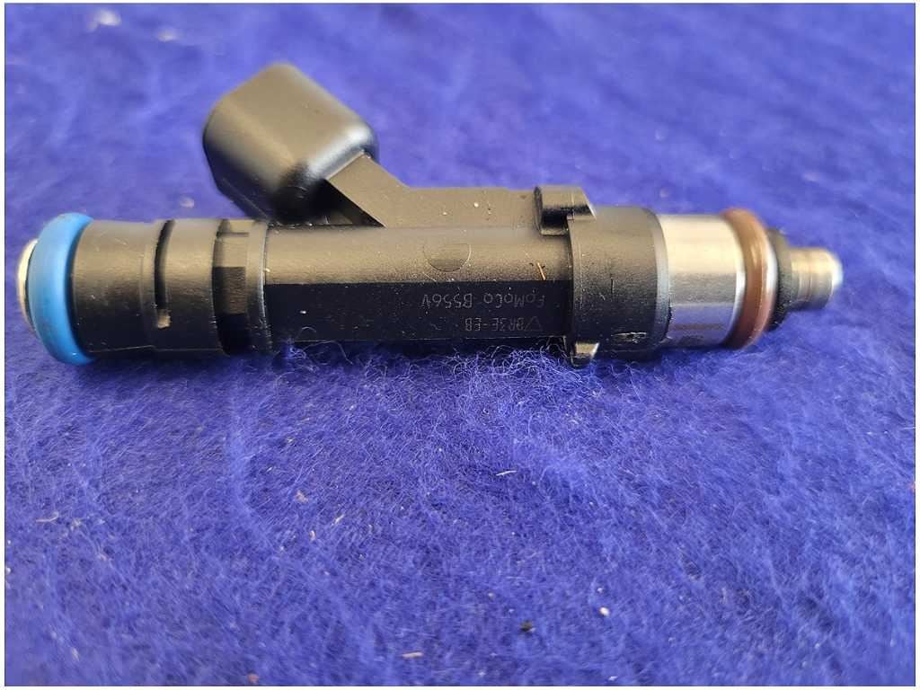 Set 8 Bosch 0280158227 Fuel Injector 11 - 17 Ford Mustang F - 150 5.0L FH - The Parts Farm