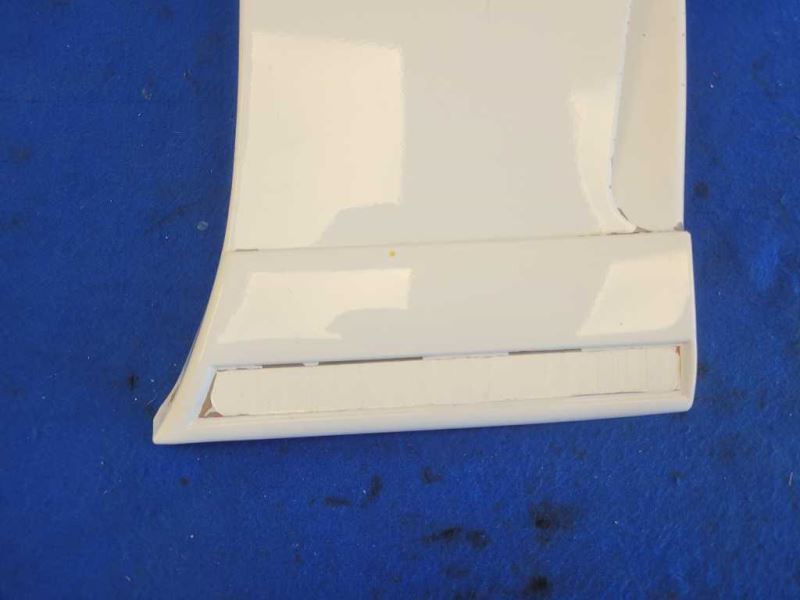 1987 - 1993 Ford Mustang GT 5.0L Driver Left Quarter Molding Skirt Paint 9L 2298 - The Parts Farm