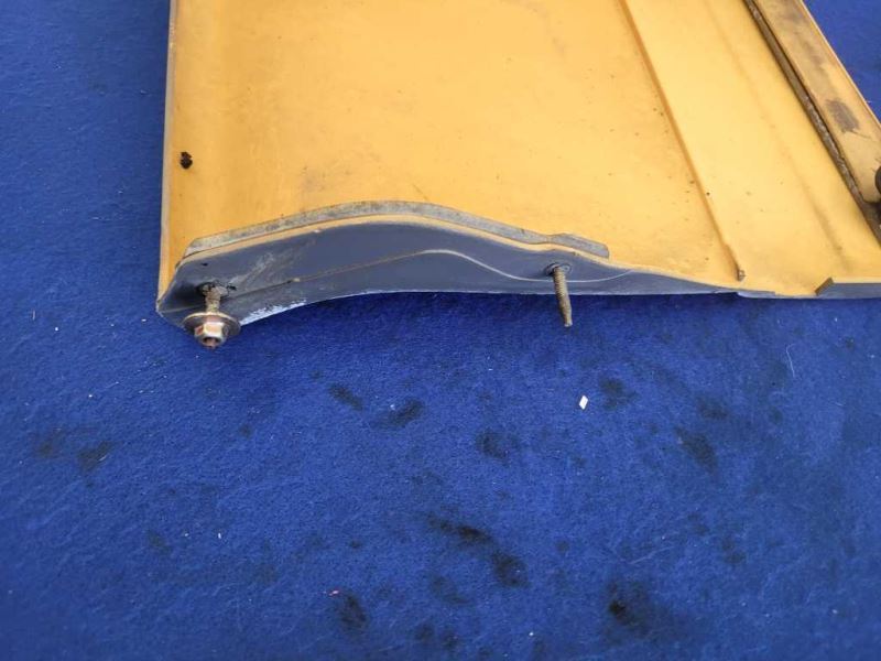 1987 - 1993 Ford Mustang GT 5.0L Driver Left Quarter Molding Skirt Paint 9L 2298 - The Parts Farm