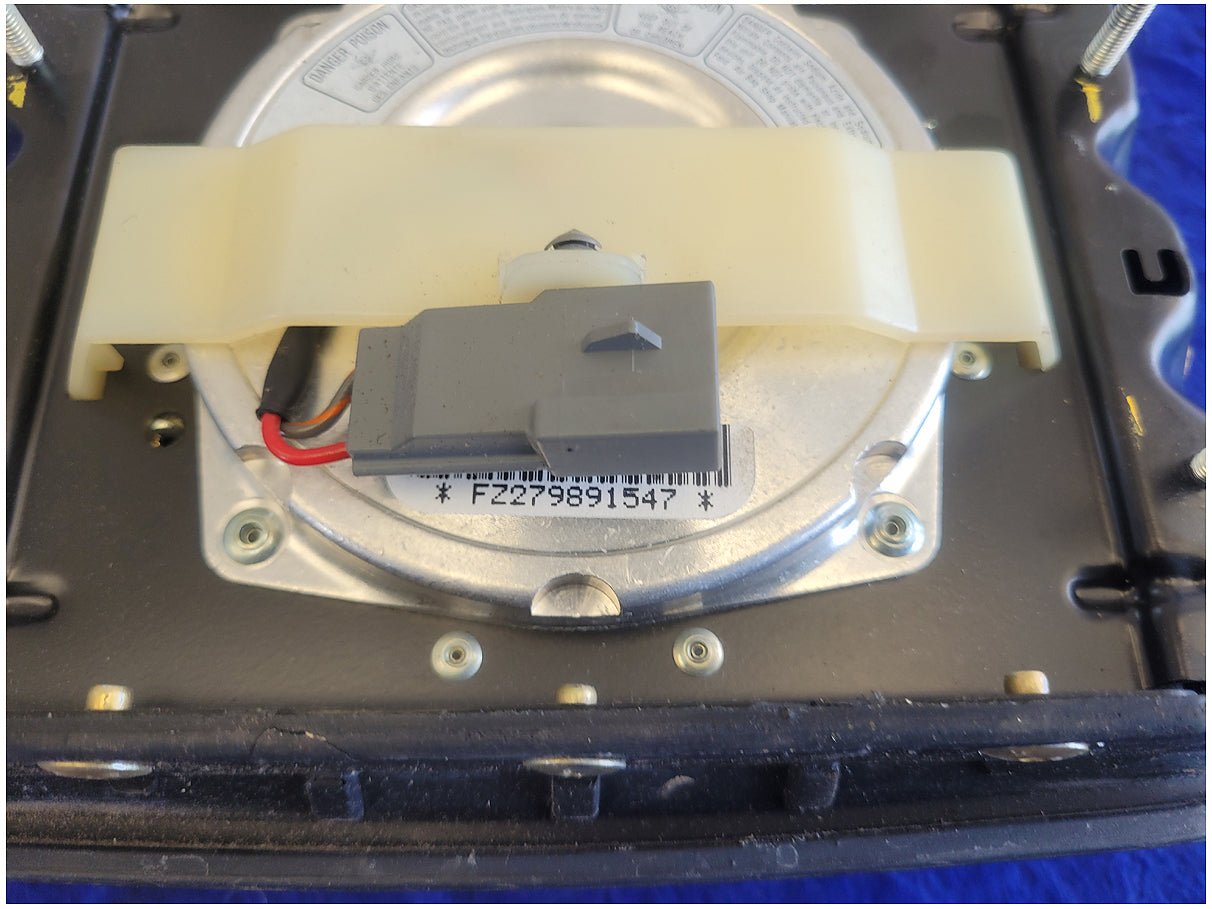 1990 Ford Mustang GT Driver Air Bag Steering Wheel Black Dash Trim 2702 - The Parts Farm