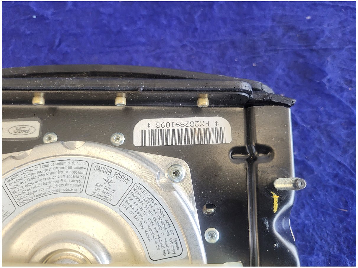 1990 Ford Mustang GT Driver Air Bag Steering Wheel Black Dash Trim 2702 - The Parts Farm