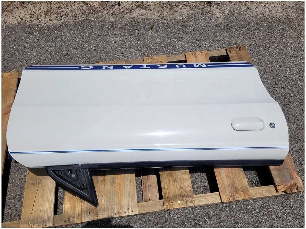 1994 - 1998 Ford Mustang GT Cobra Convertible Passenger Front Door Paint 2704 - The Parts Farm