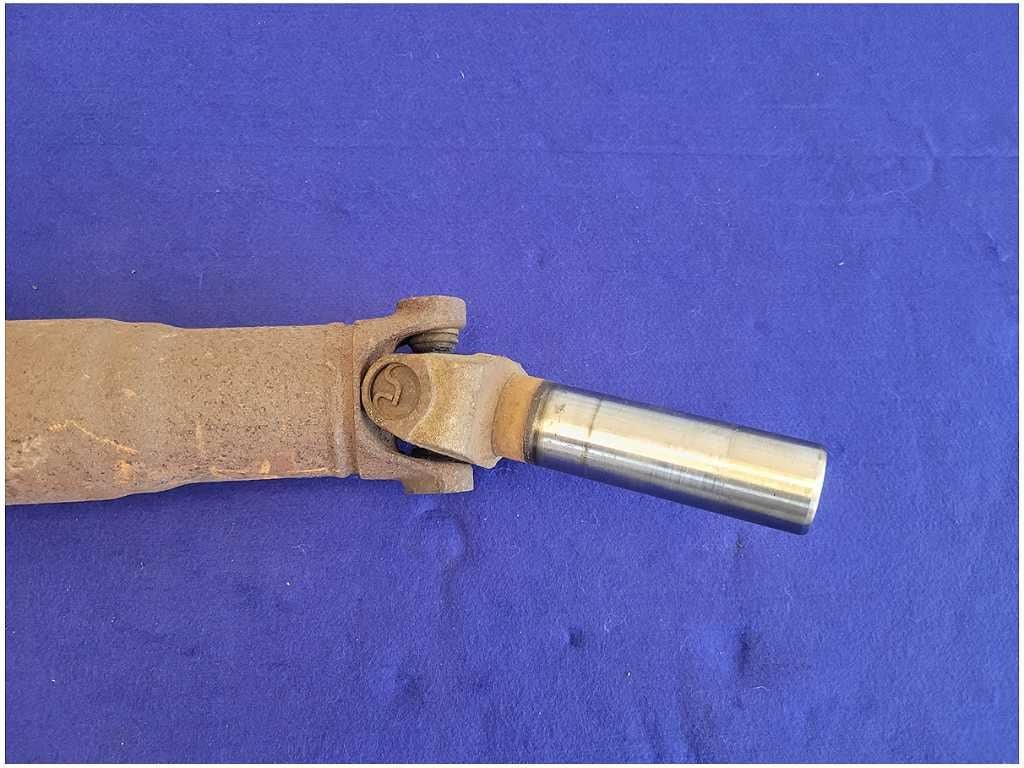 1996 - 2001 Ford Mustang GT 4.6L Driveshaft Manual Transmission M/T T45 2675 - The Parts Farm