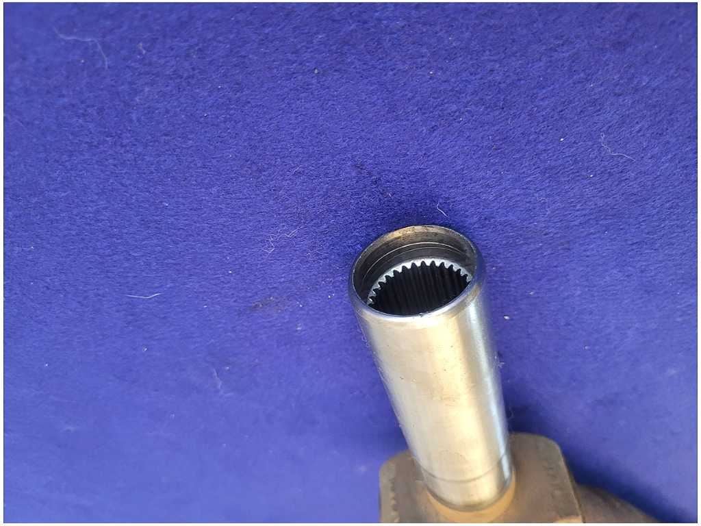 1996 - 2001 Ford Mustang GT 4.6L Driveshaft Manual Transmission M/T T45 2675 - The Parts Farm