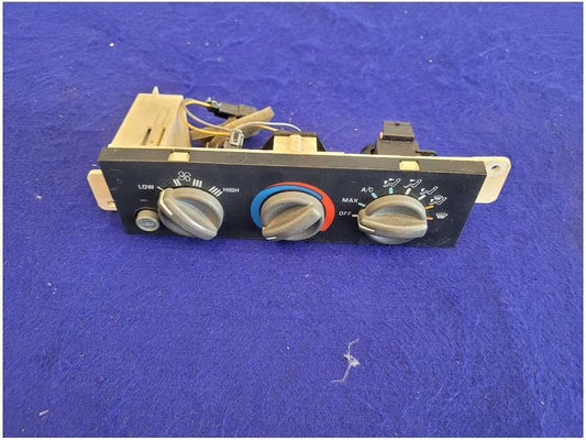 1997 - 2002 Pontiac Trans Am Firebird 5.7L HVAC Controls Switches Dash AC 2679 - The Parts Farm