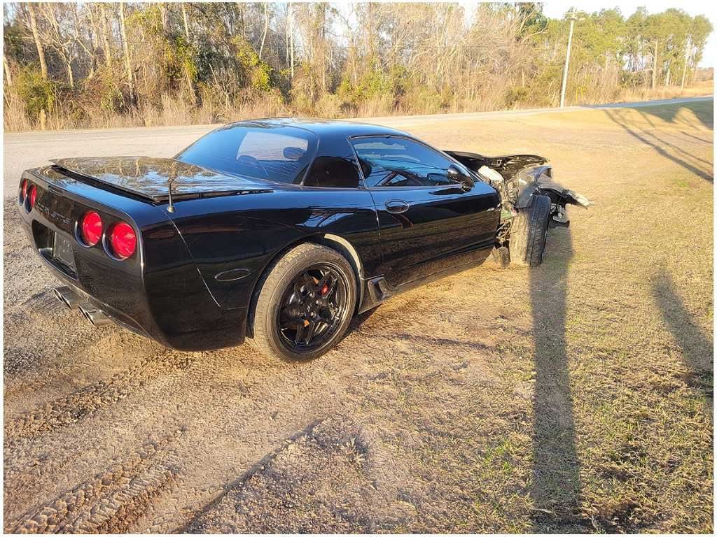 1997 - 2004 Chevrolet Corvette FRC Passenger Front Door Shell Black *Cracked* 2814 - The Parts Farm