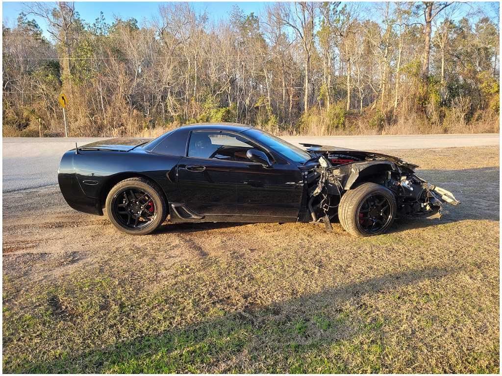 1997 - 2004 Chevrolet Corvette FRC Passenger Front Door Shell Black *Cracked* 2814 - The Parts Farm