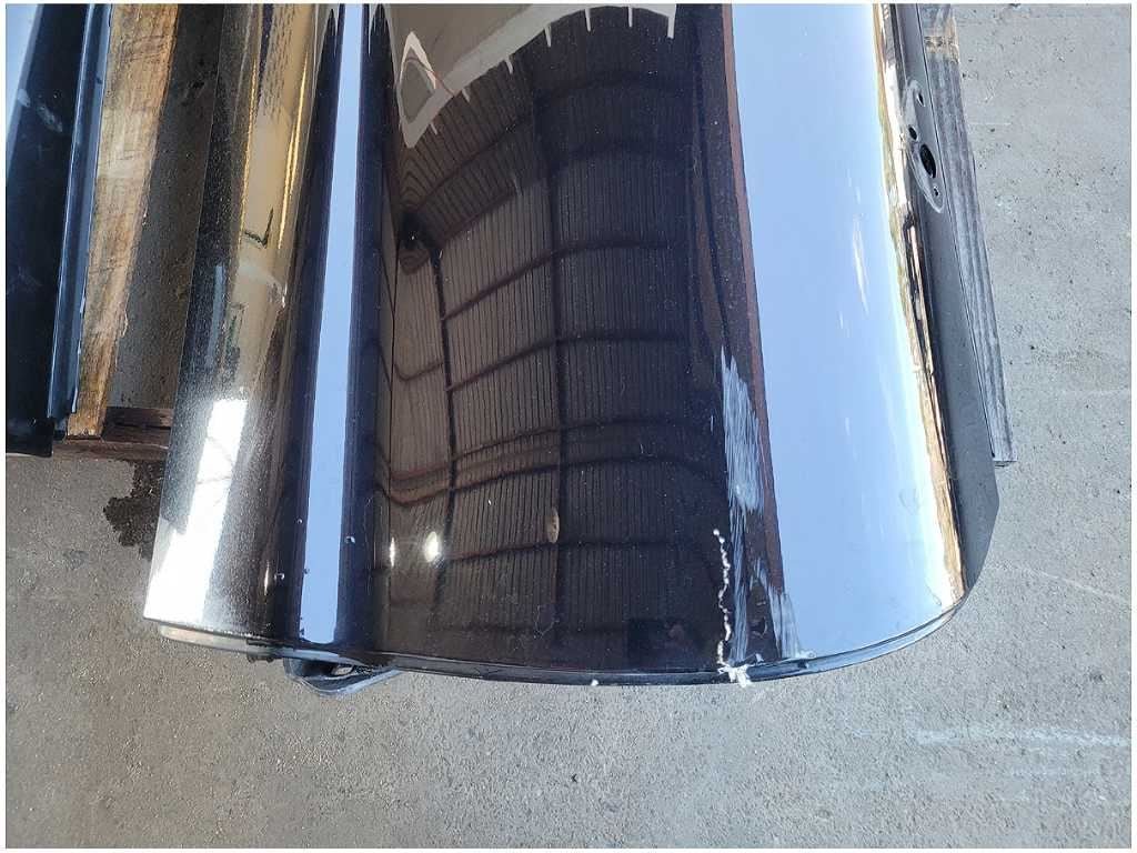 1997 - 2004 Chevrolet Corvette FRC Passenger Front Door Shell Black *Cracked* 2814 - The Parts Farm