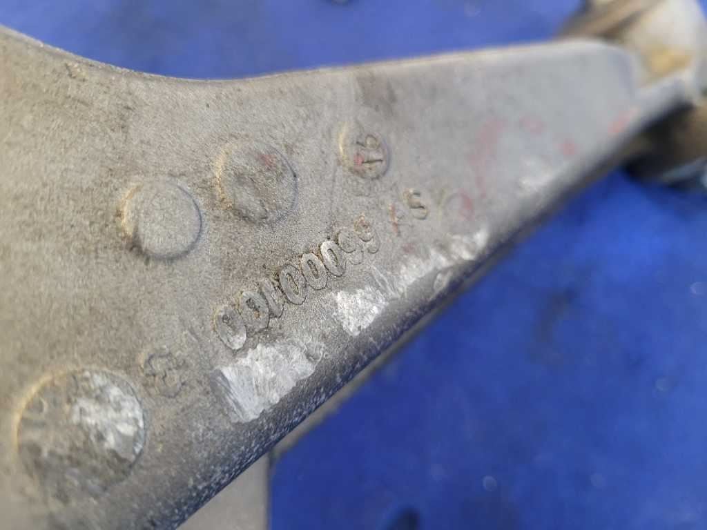 1997 - 2004 Chevy Corvette Z06 C5 Pair Front Knee Knuckle Arm Suspension 2846 - The Parts Farm