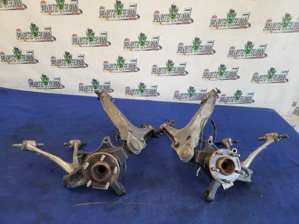 1997 - 2004 Chevy Corvette Z06 C5 Pair Front Knee Knuckle Arm Suspension 2846 - The Parts Farm