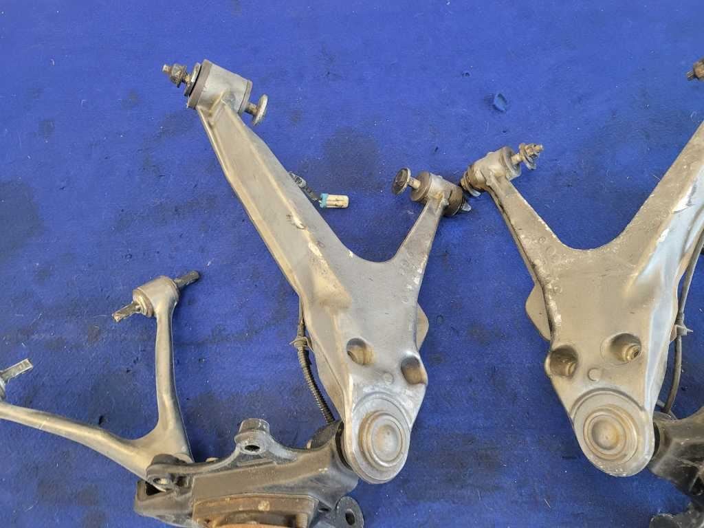 1997 - 2004 Chevy Corvette Z06 C5 Pair Front Knee Knuckle Arm Suspension 2846 - The Parts Farm