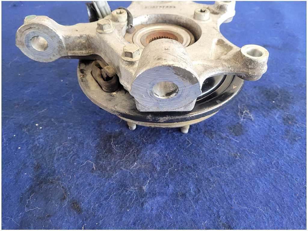 19972004 Chevrolet Corvette Z06 C5 FRC Passenger Rear Spindle Knuckle 2814 - The Parts Farm