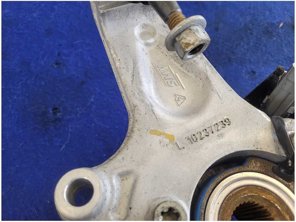 19972004 Chevrolet Corvette Z06 FRC C5 Driver Rear Spindle Knuckle 2814 - The Parts Farm