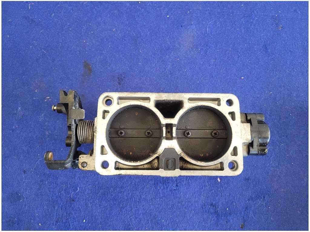 1999 - 2001 Ford Mustang Cobra SVT 32V 4.6L Throttle Body - The Parts Farm