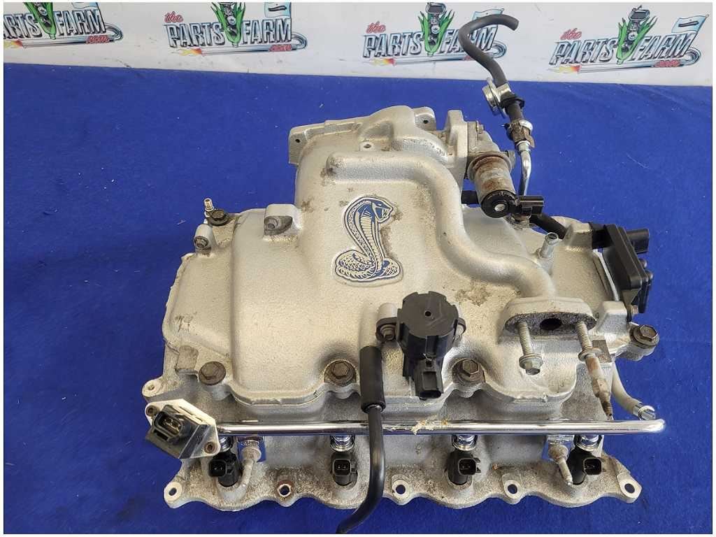 1999 - 2001 Ford Mustang Cobra SVT 4.6L Intake Manifold Rails Injectors - The Parts Farm