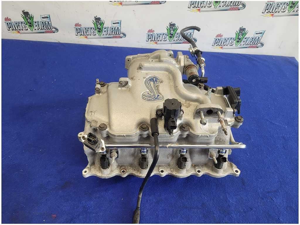 1999 - 2001 Ford Mustang Cobra SVT 4.6L Intake Manifold Rails Injectors - The Parts Farm